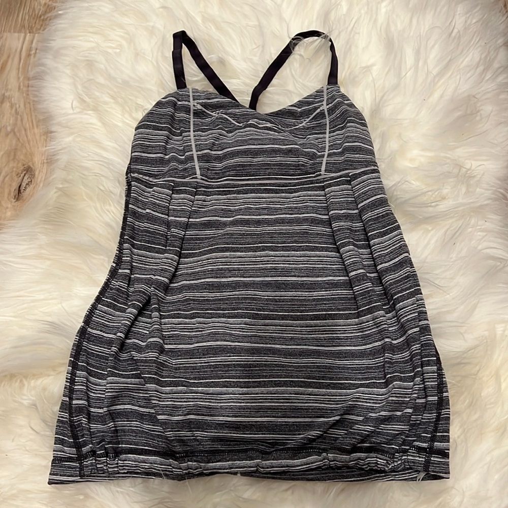 Lululemon tank